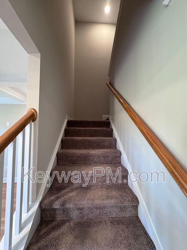 557 Yuma Lane - Village Square property image