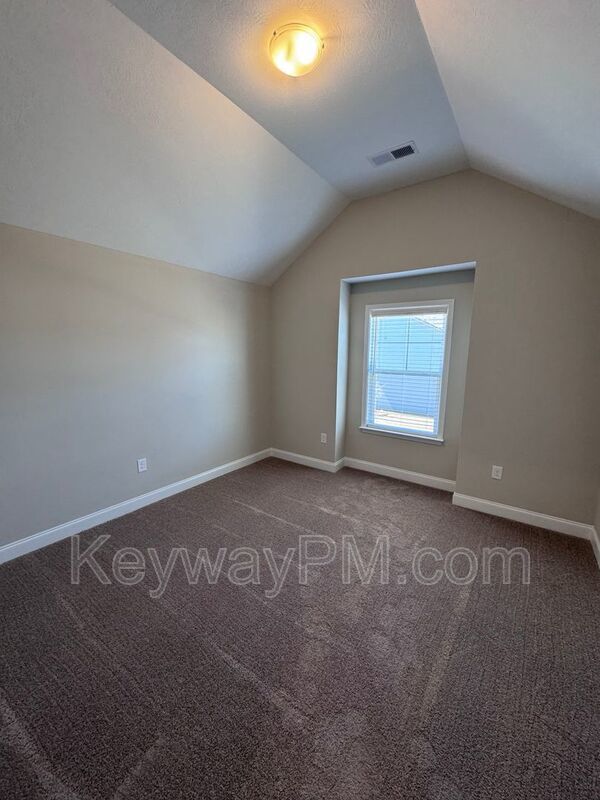 557 Yuma Lane - Village Square property image