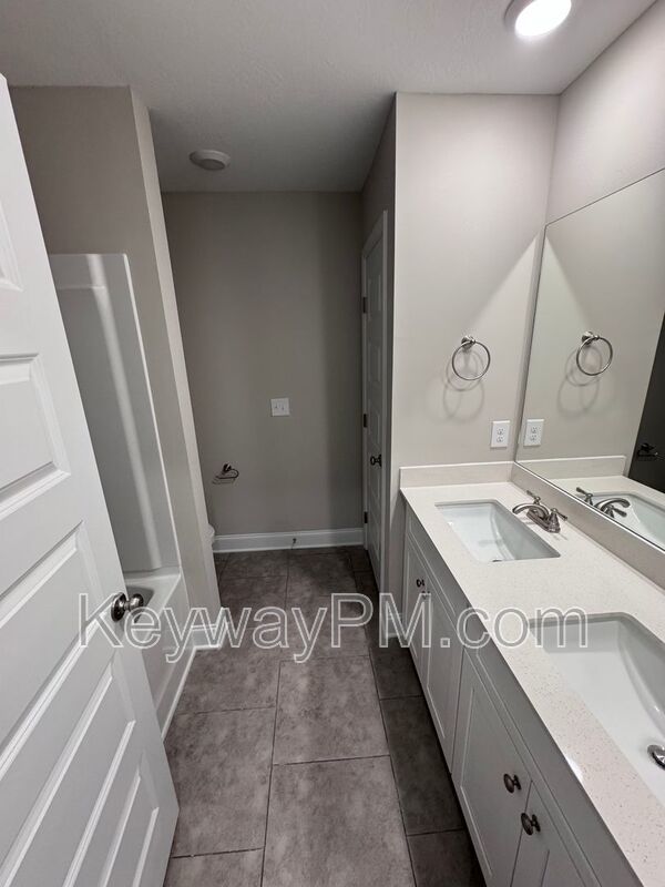 557 Yuma Lane - Village Square property image