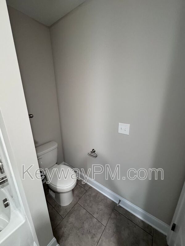 557 Yuma Lane - Village Square property image