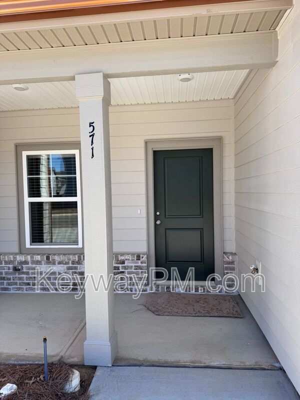 571 Yuma Lane - Village Square property image