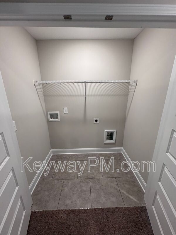 571 Yuma Lane - Village Square property image