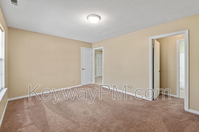 912 Jones Drive NW - Colonial Village property image