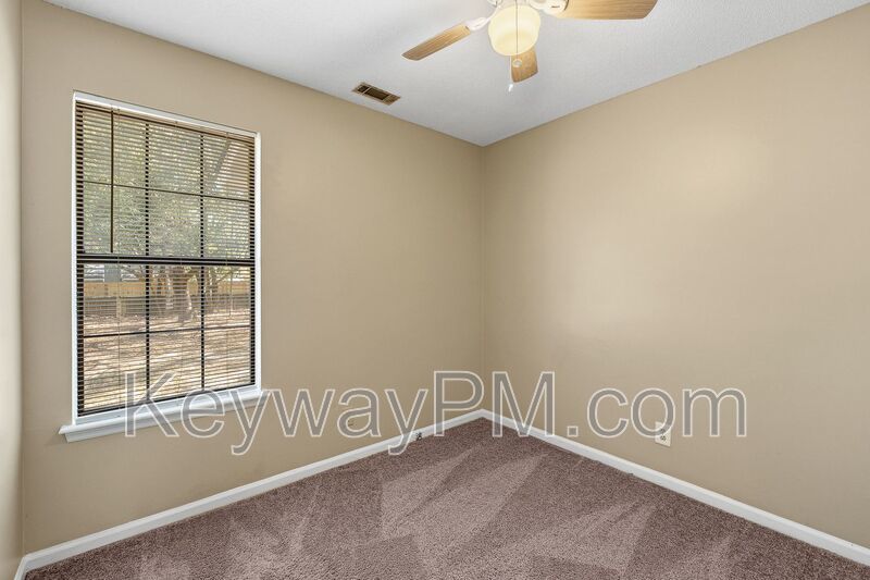 912 Jones Drive NW - Colonial Village property image