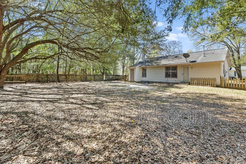 912 Jones Drive NW - Colonial Village property image