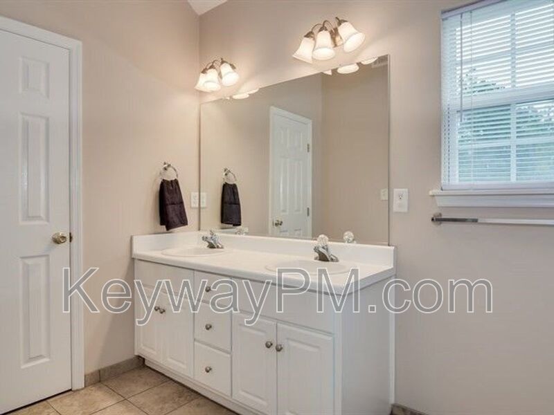 3019 Pepper Hill Drive - Pepper Hill property image