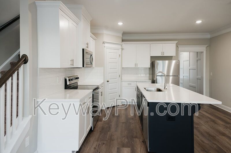 4511 Chestnut Trail - Canton Park property image