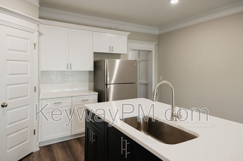 4511 Chestnut Trail - Canton Park property image