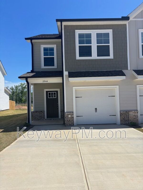 2044 Denmark Ave- Miller landing property image