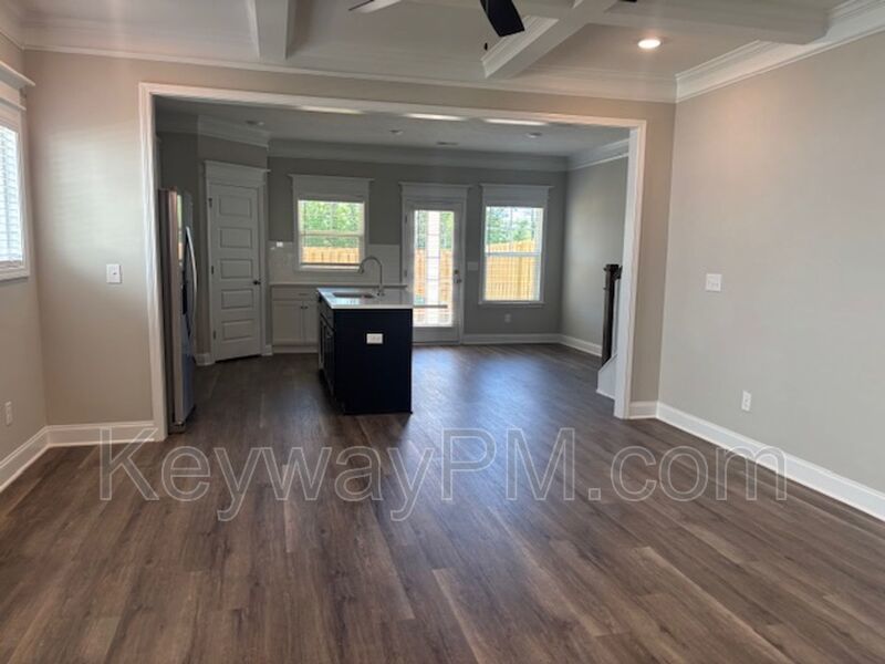 2044 Denmark Ave- Miller landing property image