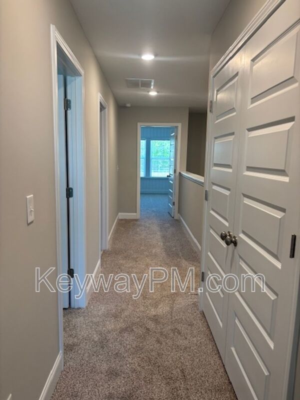 2044 Denmark Ave- Miller landing property image