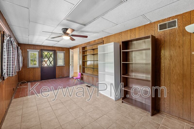 2423 Brentwood Place property image