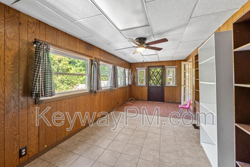 2423 Brentwood Place property image