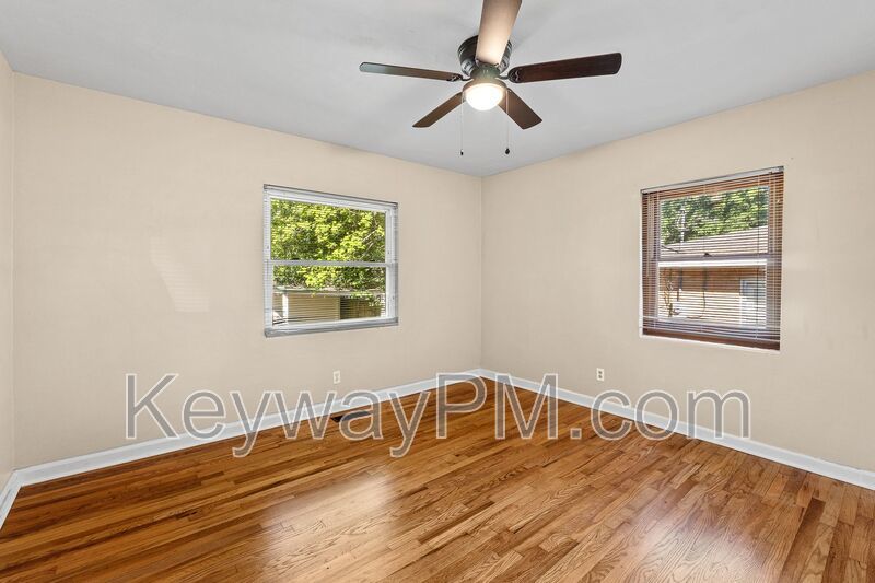 2423 Brentwood Place property image