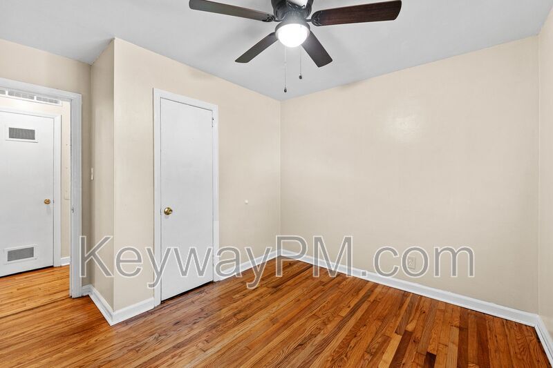 2423 Brentwood Place property image