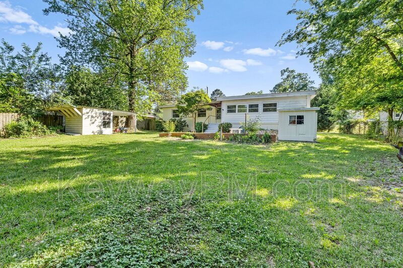2423 Brentwood Place property image