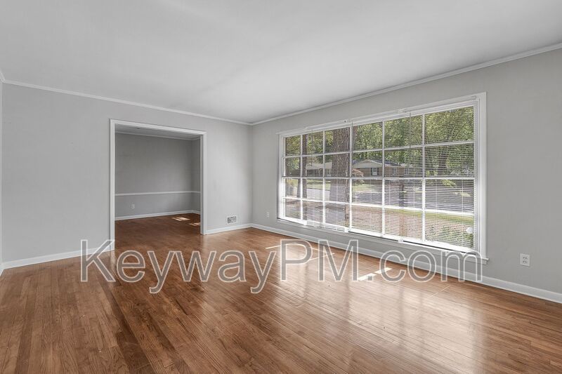 622 Canterbury Drive - Brynwood property image