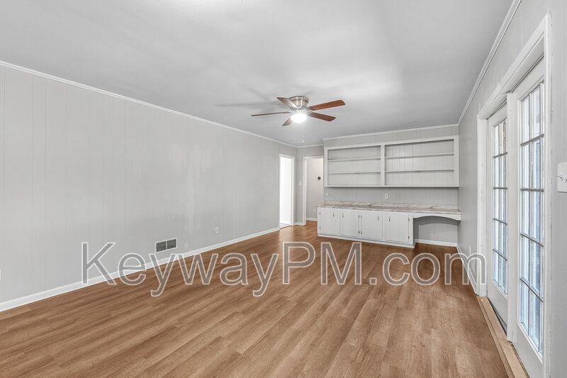 622 Canterbury Drive - Brynwood property image