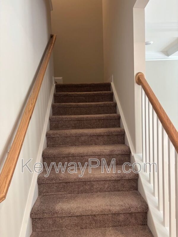 3015 Venetian Drive- Village Square property image