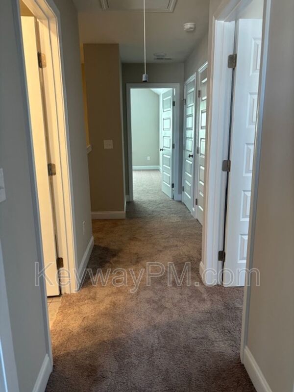 3015 Venetian Drive- Village Square property image