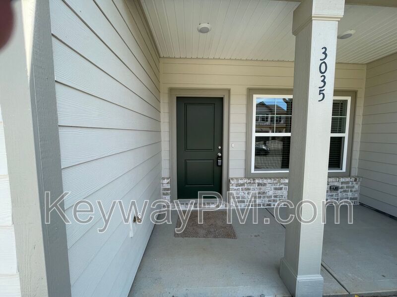 3035 Venetian Drive- Village Square property image