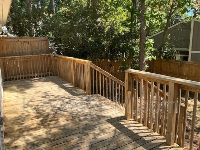 3204 North Wimbledon - Forest Hills Racquet Club property image