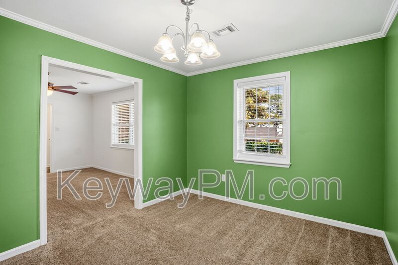 3420 Linderwood Drive-Pepperidge property image