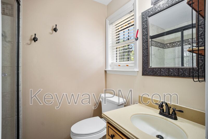 3420 Linderwood Drive-Pepperidge property image
