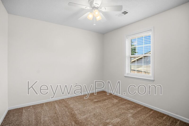 3420 Linderwood Drive-Pepperidge property image