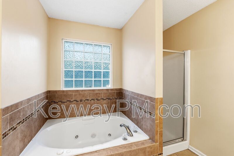 3013 Heron Court - Walton Meadows property image