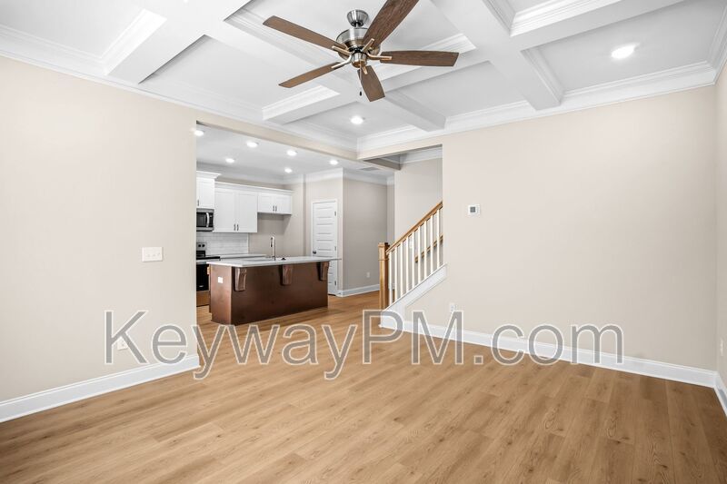 3045 Venetian Drive- Village Square property image