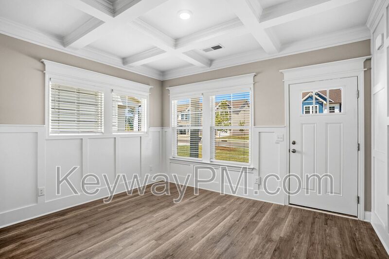 2071 Denmark Ave SE - Miller Landing property image