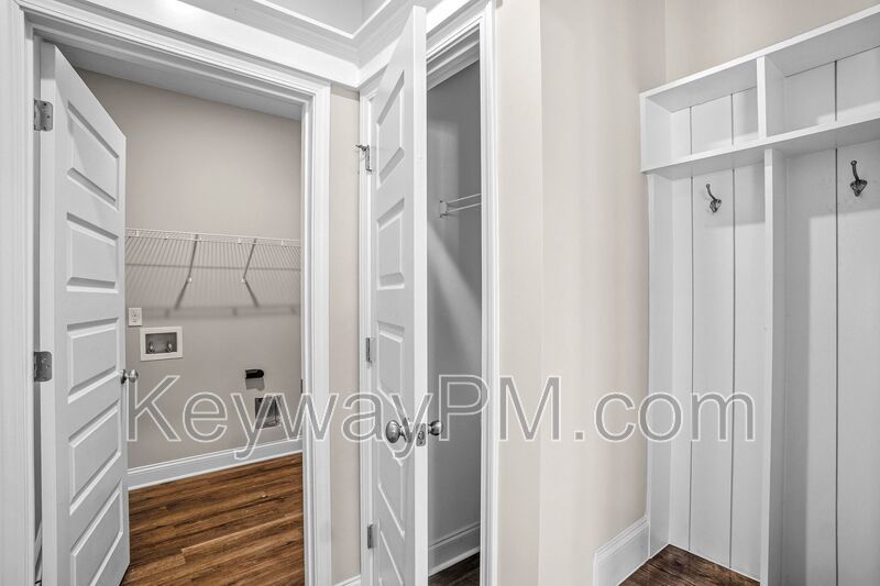 2071 Denmark Ave SE - Miller Landing property image