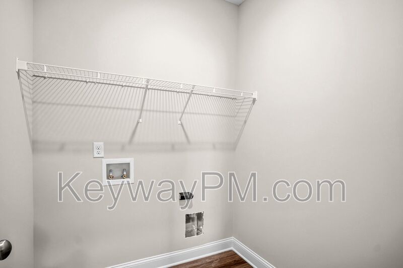 2071 Denmark Ave SE - Miller Landing property image