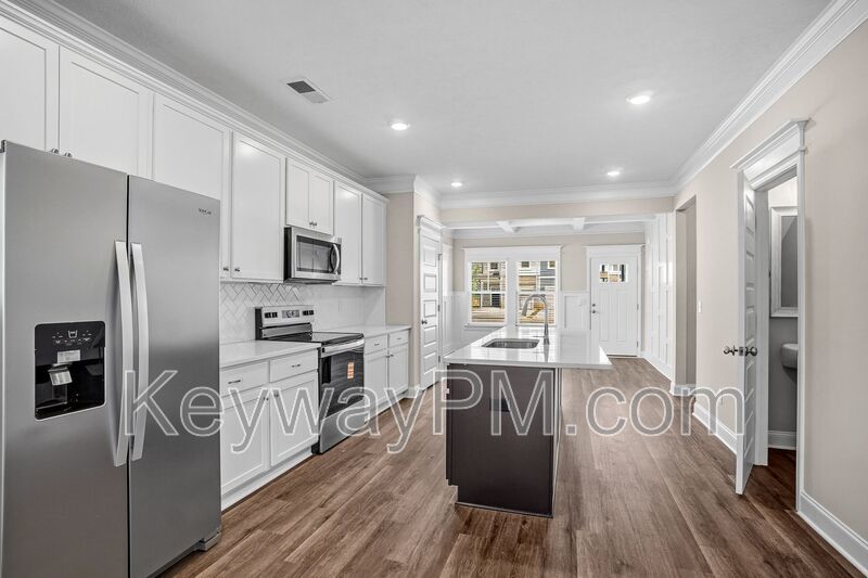 2071 Denmark Ave SE - Miller Landing property image
