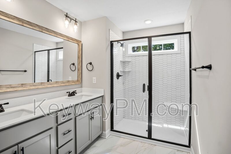2099 Denmark Ave- Miller Landing property image