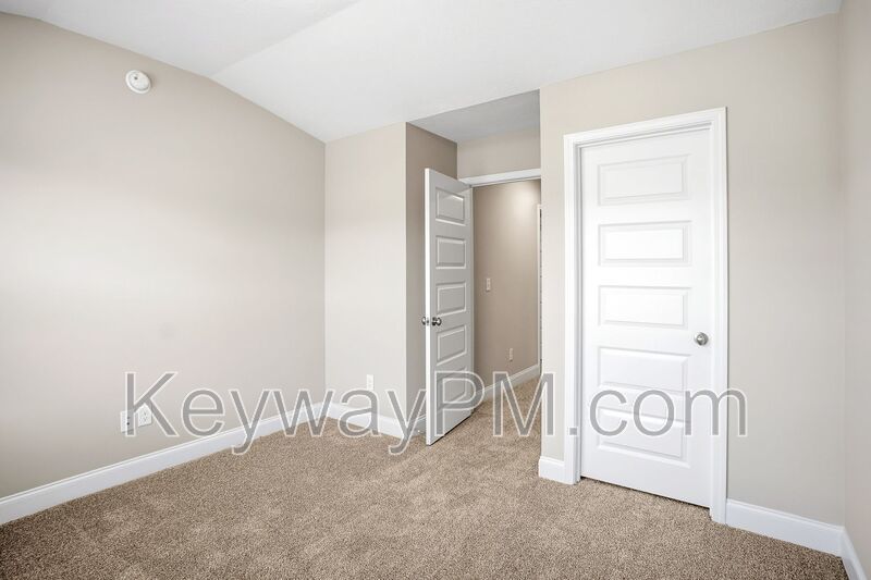 2099 Denmark Ave- Miller Landing property image