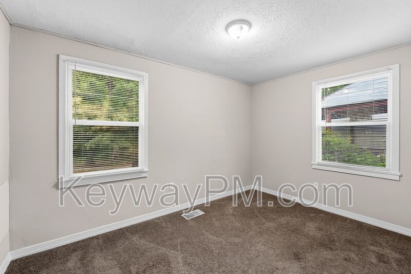 608 Carolina Springs property image