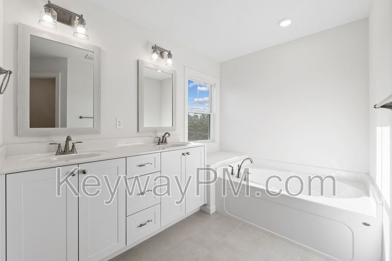 738 Woodvine Drive Road - Tillery Park property image