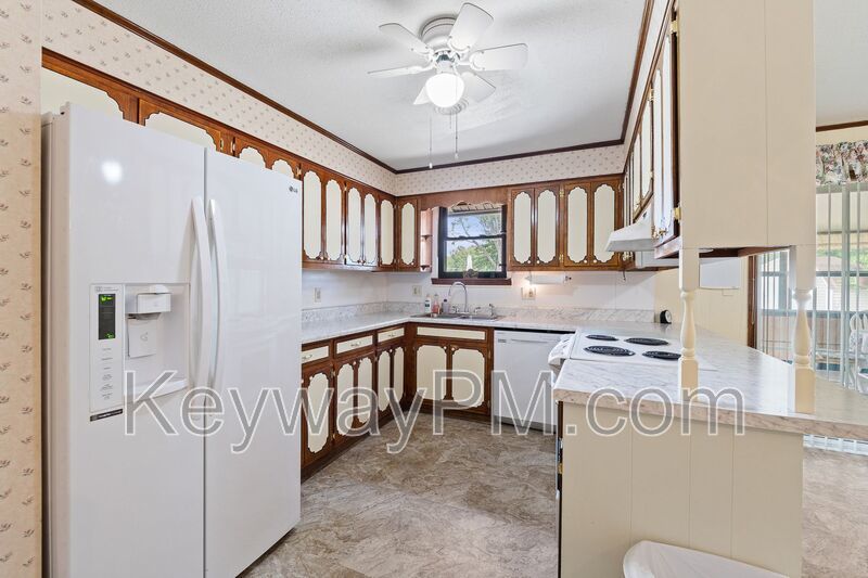 4537 Shawnee Drive property image