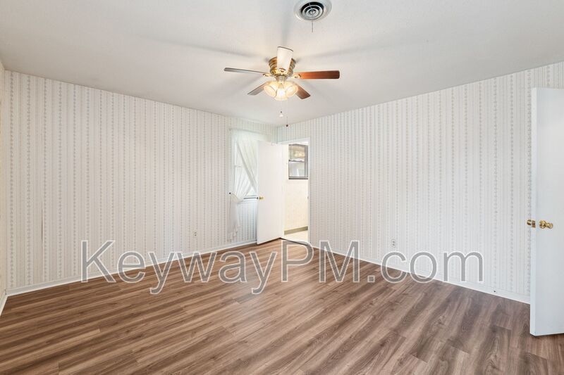 4537 Shawnee Drive property image