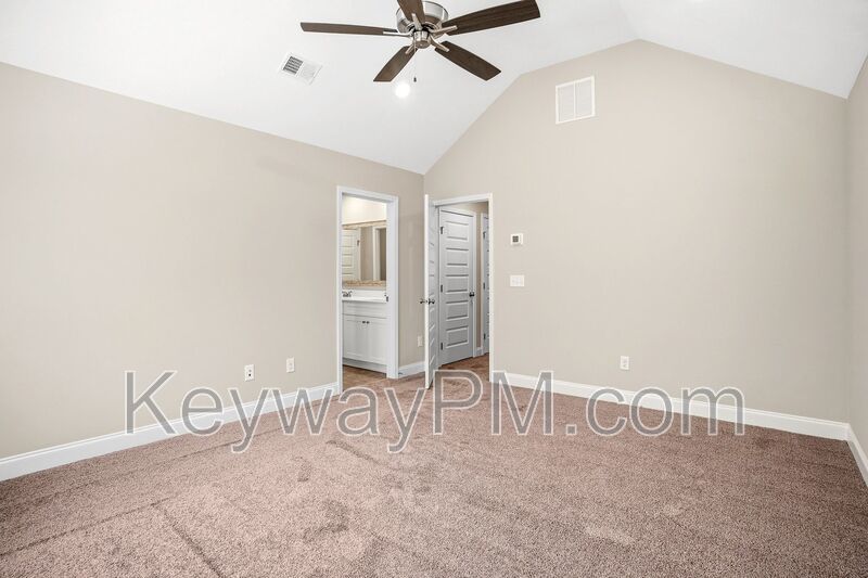 3109 Venetian Drive- Village Square property image