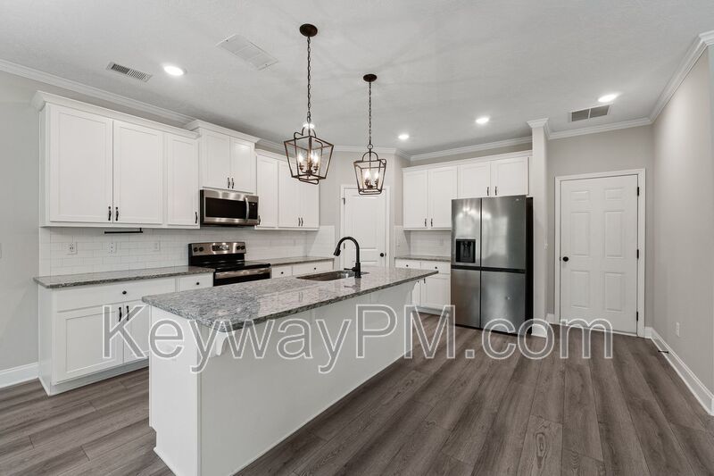 2097 Limerick Court - Canterbury Farms property image