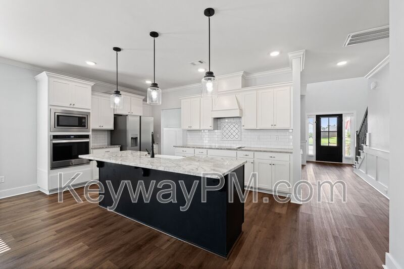 Luxury and Comfort Await @ 2217 Laurens St. - Wrights Farm - Grovetown property image