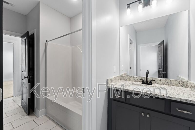 Luxury and Comfort Await @ 2217 Laurens St. - Wrights Farm - Grovetown property image