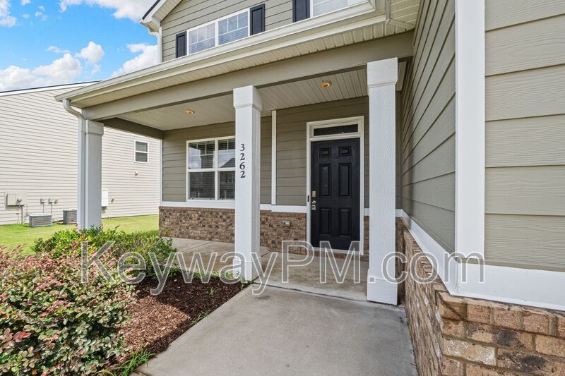 3262 Carmine Avenue - High Hills property image