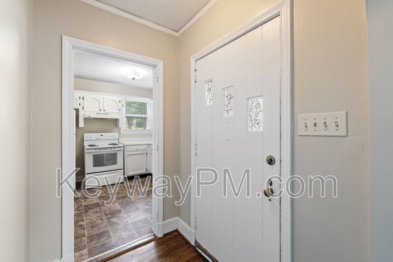 2334 Redwood Drive property image