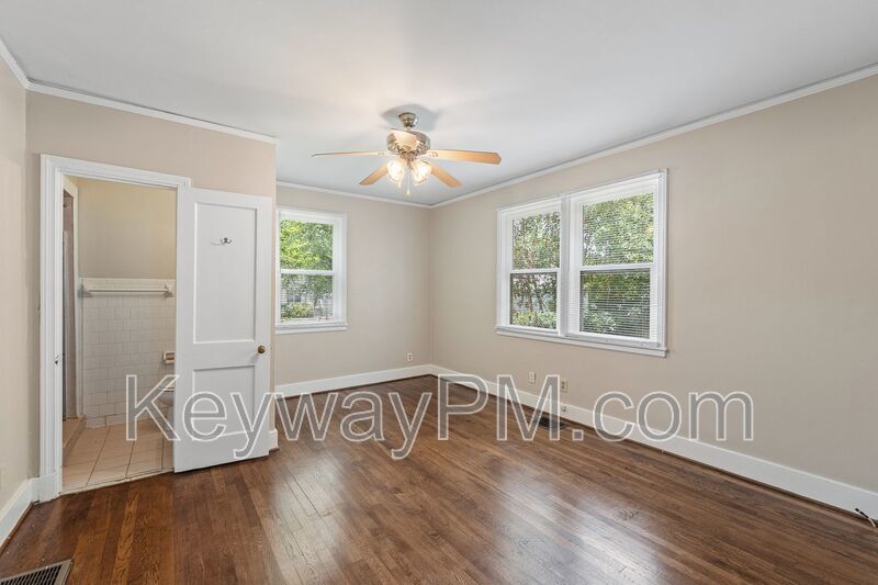 2334 Redwood Drive property image