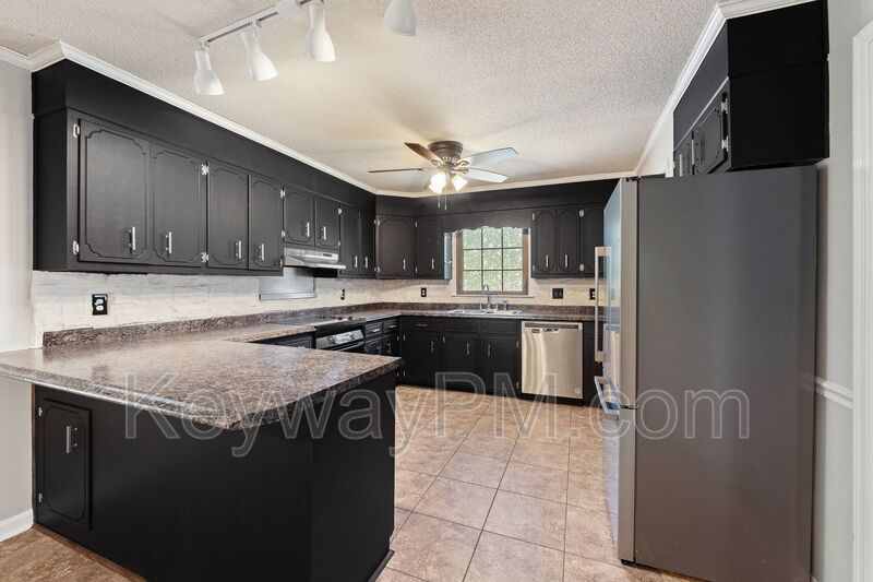 255 Silver Maple Road- Silver Maple Ridge property image