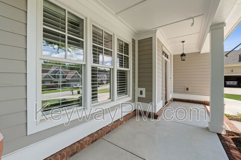 232 Dixon Court- River Island property image